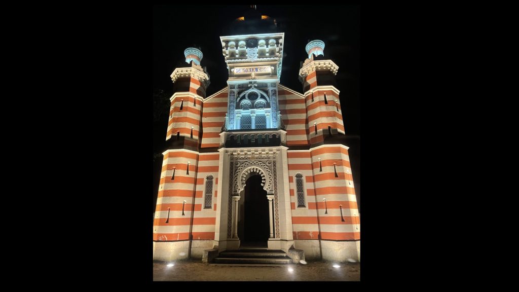 Une nuit à La Chapelle du village de l'herbe