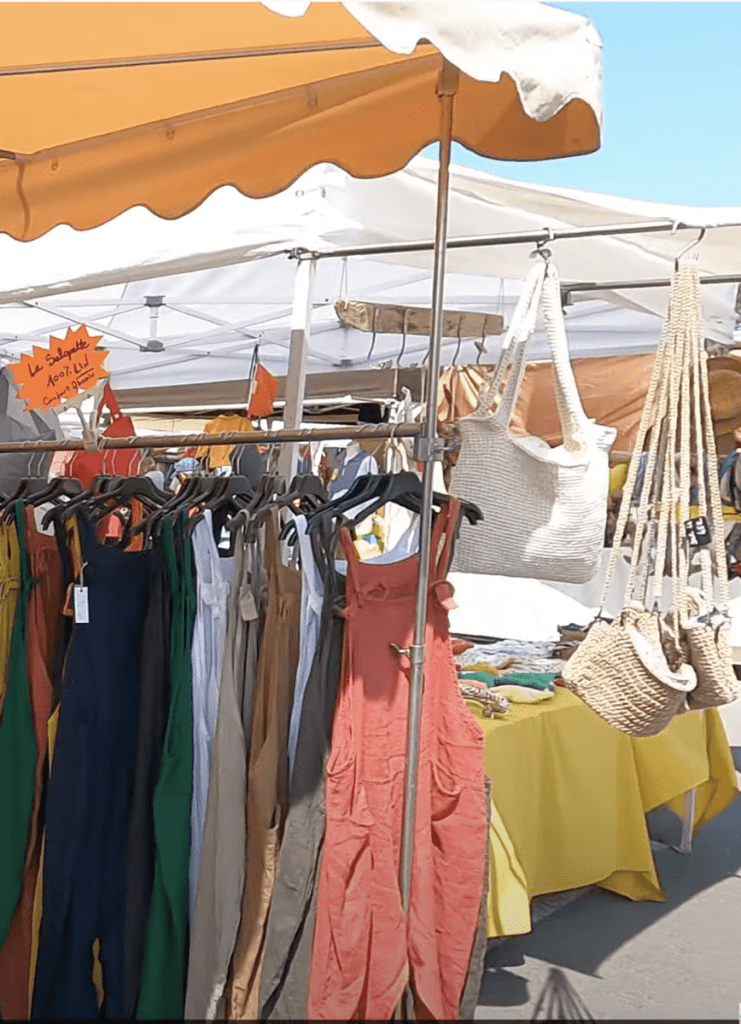 Marché cap ferret en été