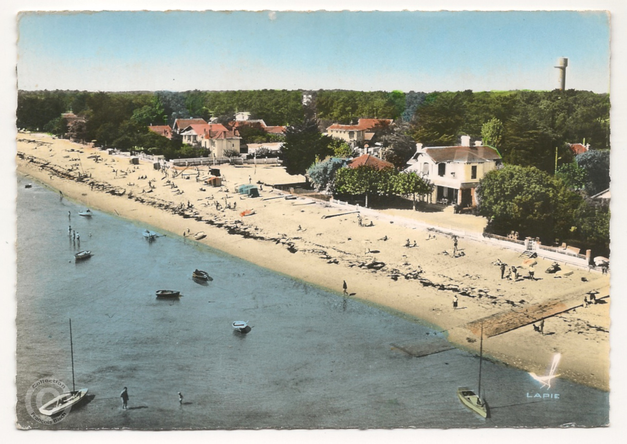 La place du Manège au Cap Ferret en 1965
